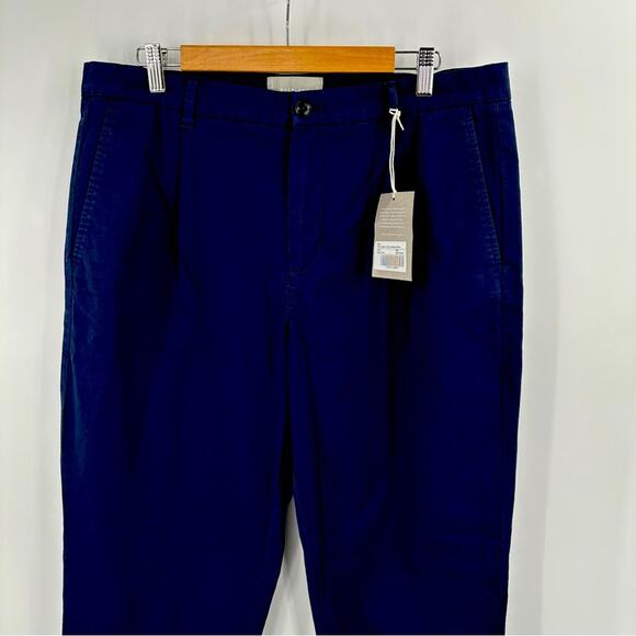 Everlane The Organic Cotton Pleated Chino in deep navy Size 35x30 - Picture 3 of 10